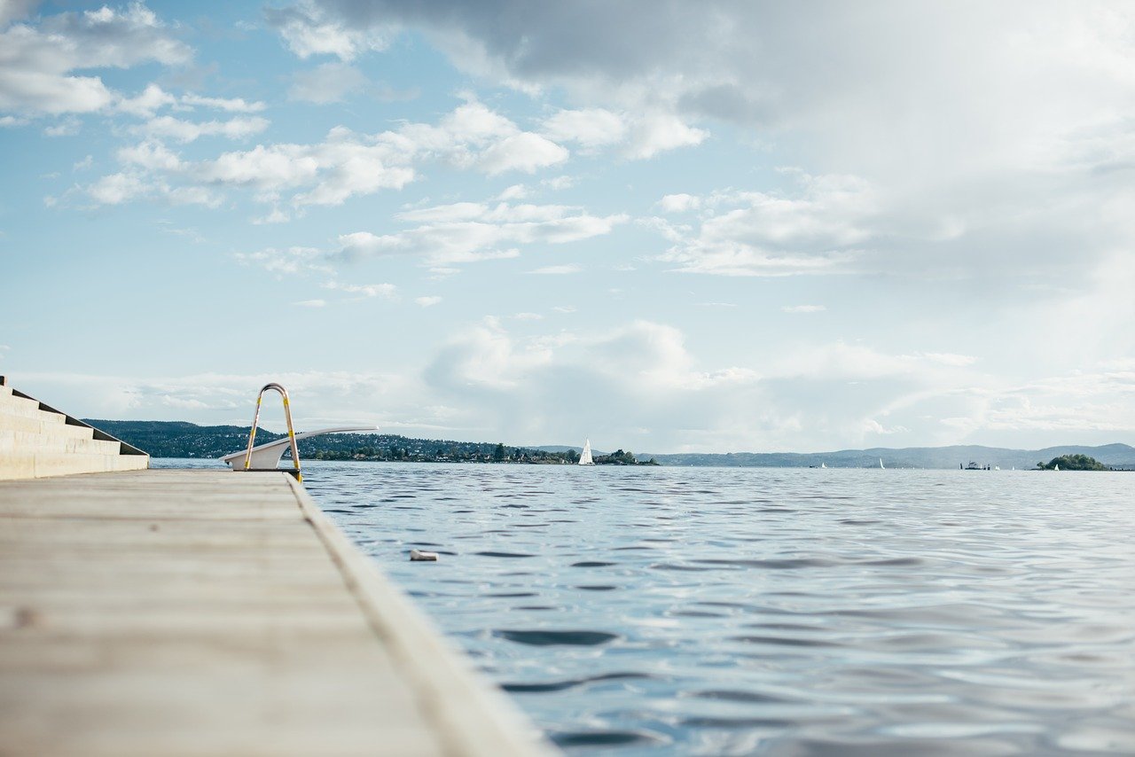Consejos para el mantenimiento de piscinas en otoño e invierno